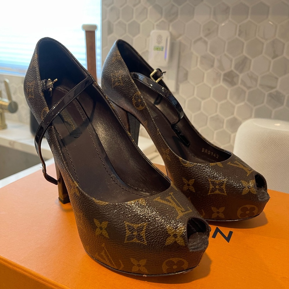 Louis Vuitton Heels
